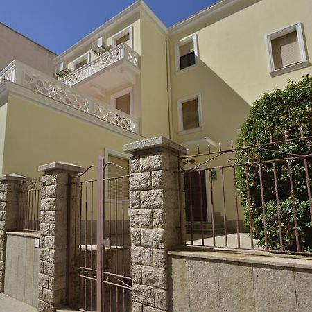 Liberty Guest House Альгеро Экстерьер фото
