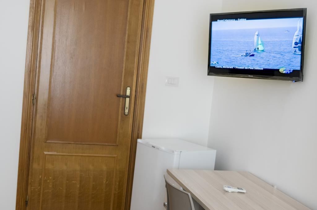 Liberty Guest House Альгеро Экстерьер фото