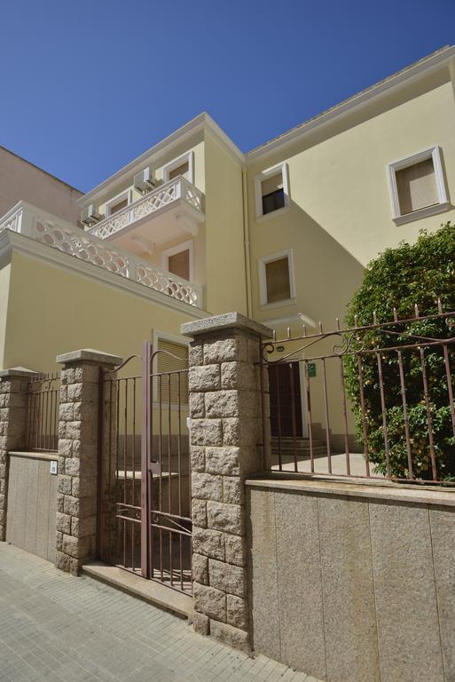 Liberty Guest House Альгеро Экстерьер фото