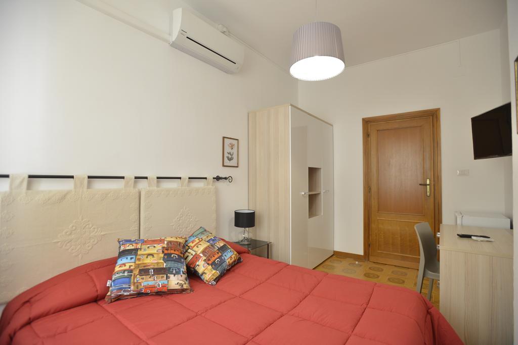 Liberty Guest House Альгеро Экстерьер фото